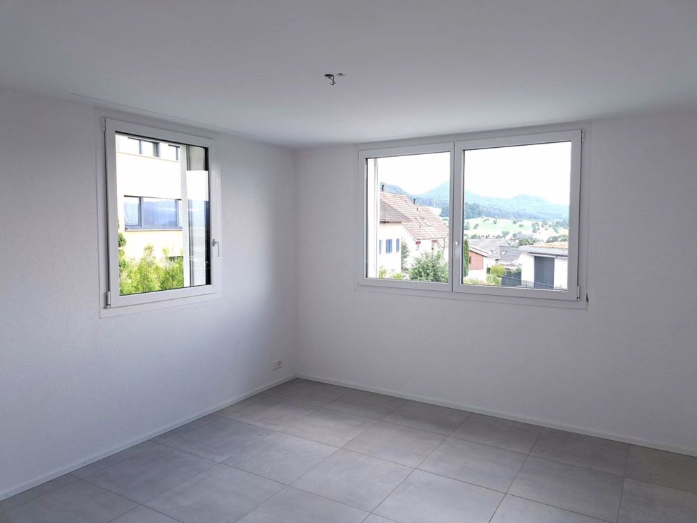 moderne Wohnung mit Balkon an ruhiger Lage mit top Ausbaustandard - Schlafzimmer1.jpg