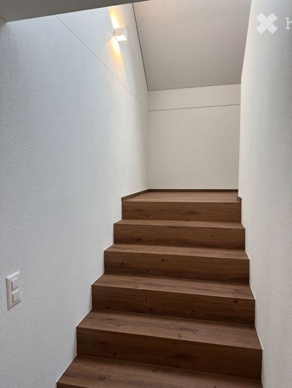 6.5 Zimmer Wohnung in modernem Neubau Bauernhaus - Bild 5