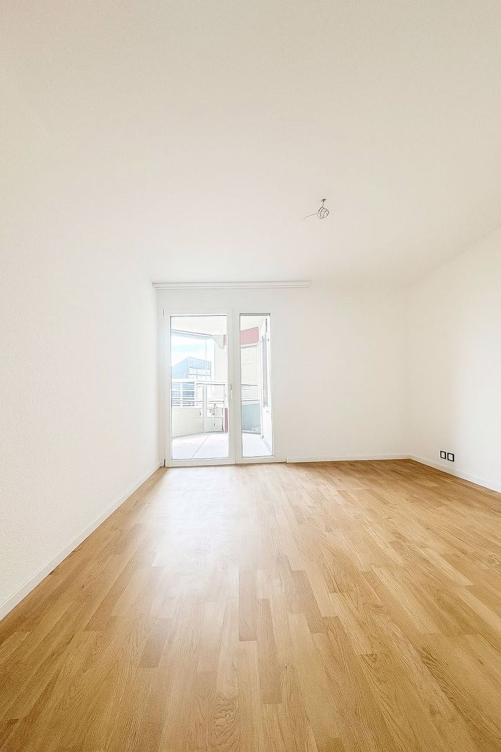 ERSTVERMIETUNG - grosszügige 3.5-Zimmerwohnungen - Zimmer_bearbeitet.png