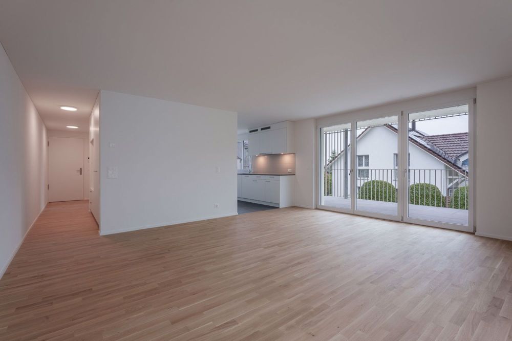 Moderne 2.5-Zimmer-Neubau-Wohnung mit Balkon in Niederweningen - Bild 5