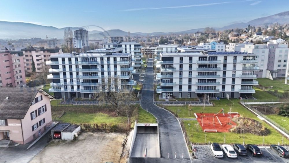 Entouré de verdure et proche du centre ville - Bild 1