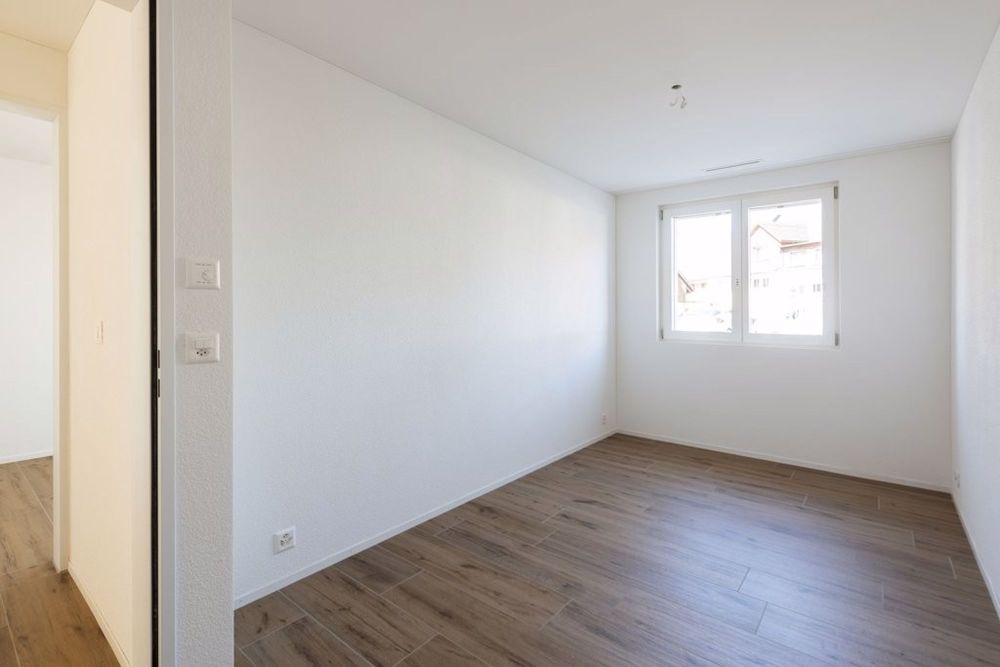 WUNDERSCHÖNE 3.5 ZIMMER-WOHNUNG MIT AUSSENSITZPLATZ - Bild 8