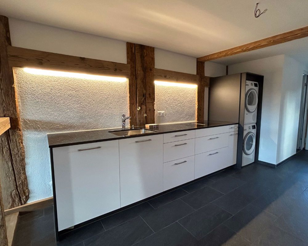 Charmante 3.5-Zimmer-Wohnung mit rustikalem Charme in Suberg - Bild 5