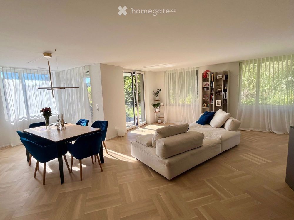 Moderne, helle 3.5-Zimmer-Wohnung in Küsnacht/Goldbach - Bild 1