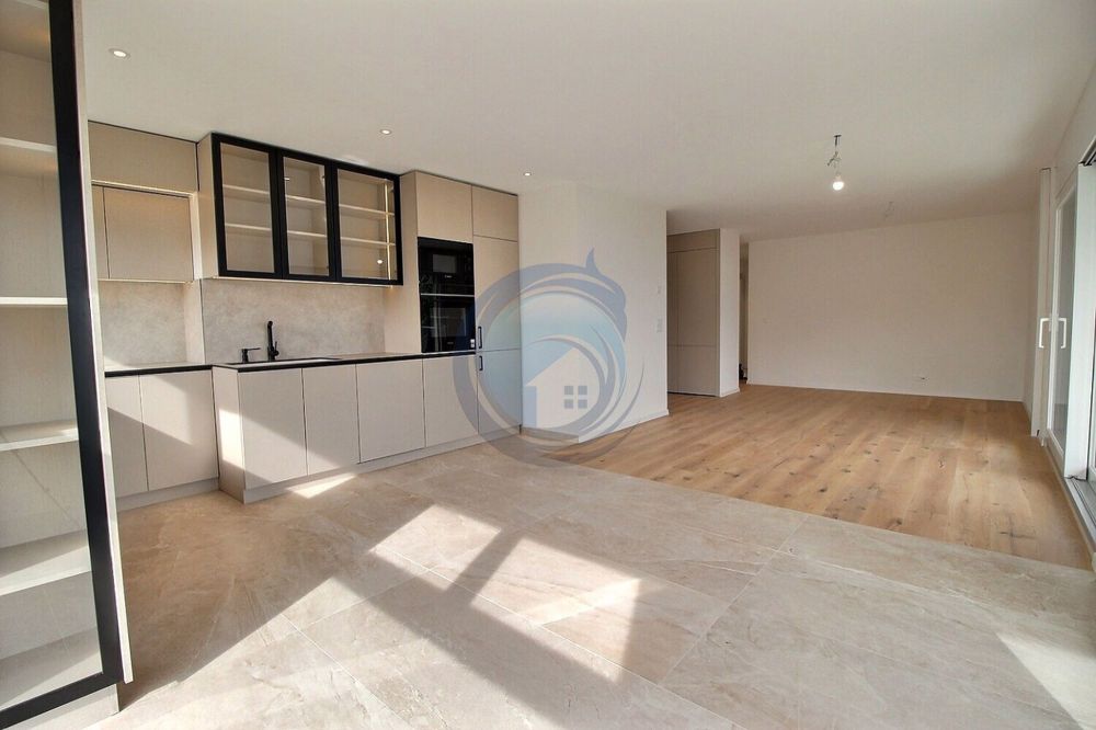Neue 4,5-Zimmer-Wohnung mit Panoramablick auf den See - Bild 1