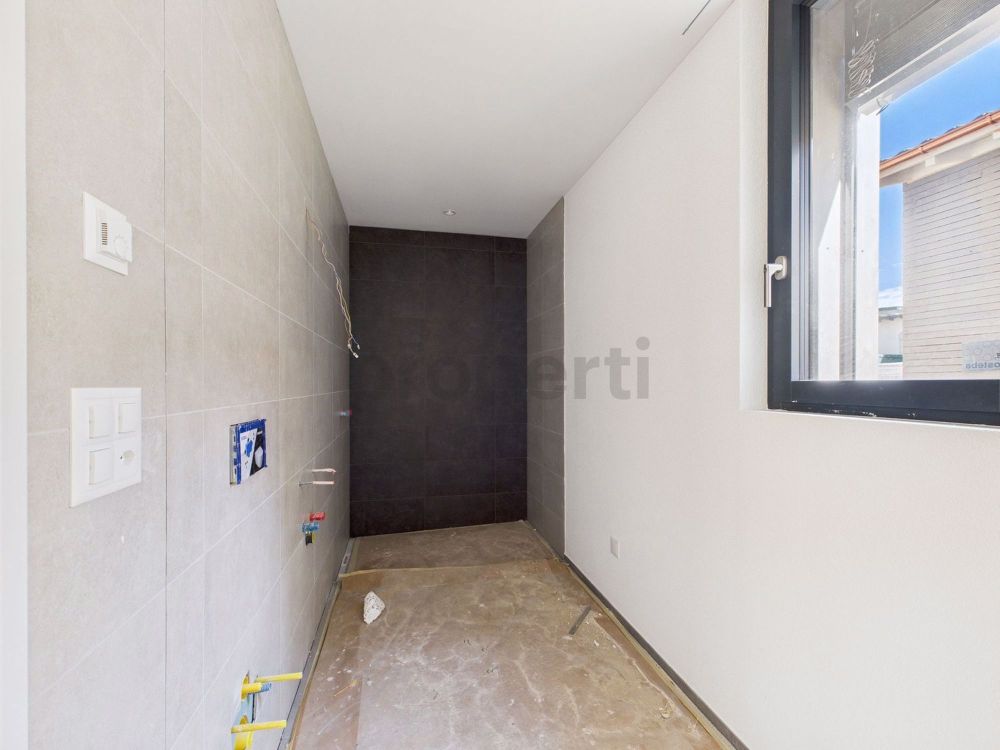 Exklusive 3.5-Zimmer-Neubauwohnung mit Terrasse und Garten in Bad Zurzach - Image 6