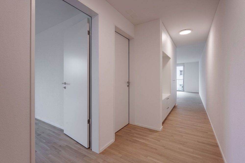 Moderne 2.5-Zimmer-Neubau-Wohnung mit Balkon in Niederweningen - Bild 8