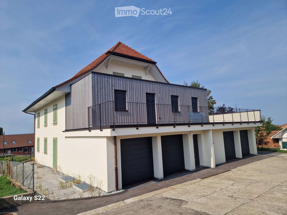Prächtige 3,5-Zimmer-Wohnung in einem Neubau in Villarsiviriaux - Bild 1