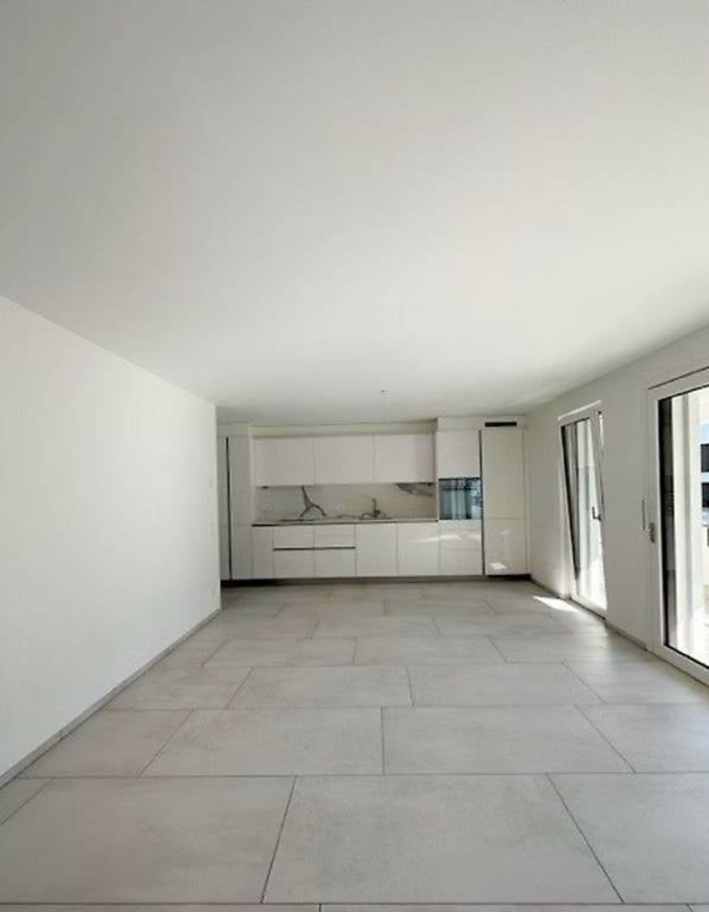 Moderno appartamento di 2.5 locali con balcone a S. Antonino - Bild 3