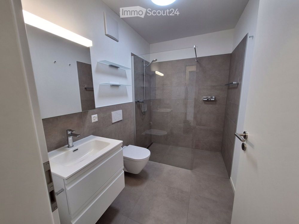 Moderno attico di 2.5 locali / Moderne 2.5-Zimmer-Attikawohnung - Bild 8