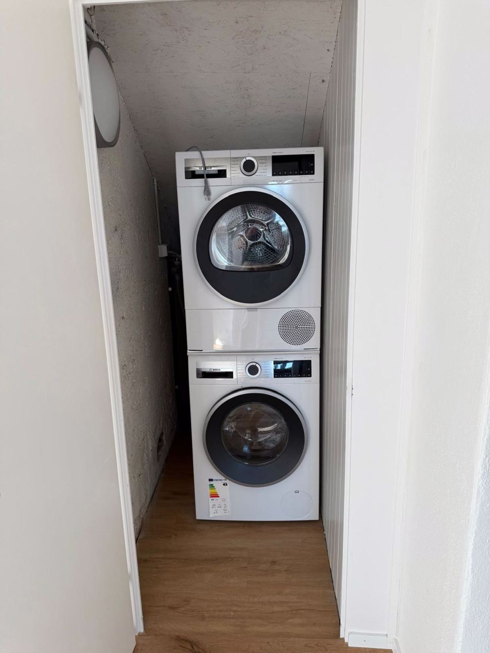 Moderne 3.5-Zimmer-Dachwohnung im Herzen von Wil - Bild 6