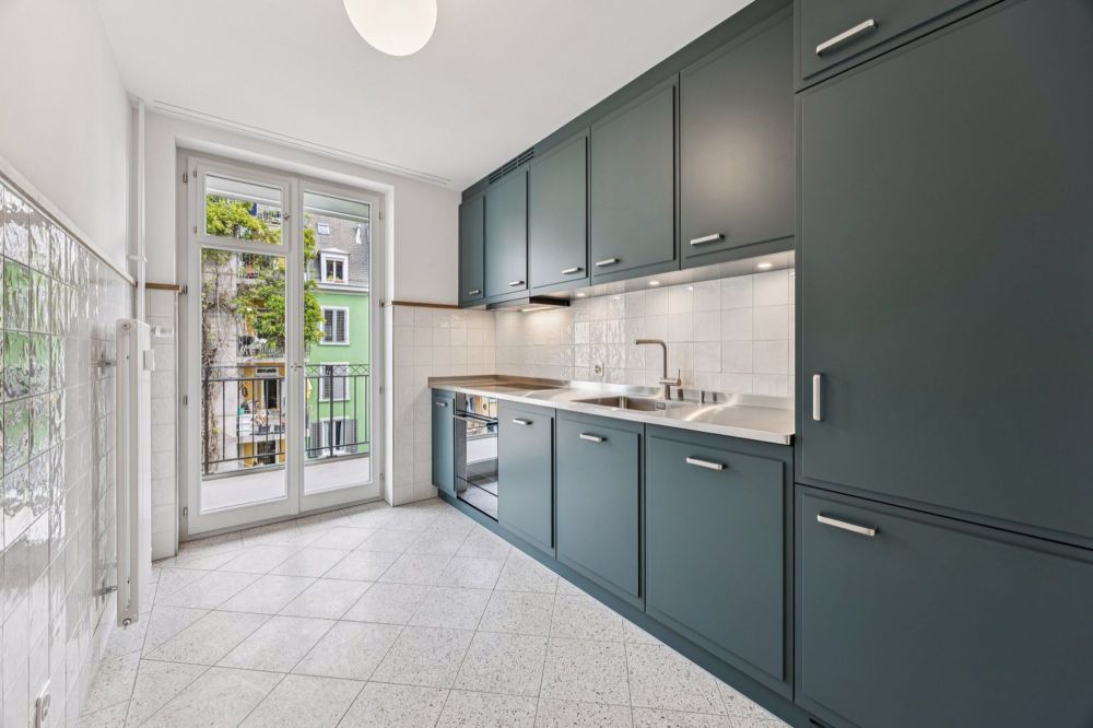 ERSTVERMIETUNG - attraktive 6-Zimmerwohnung im 2. OG mit Balkon - Bild 3