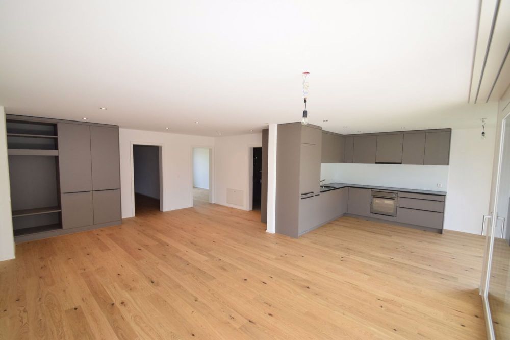 Erstbezug – Moderne 3.5-Zimmer-Wohnung mit Blick ins Grüne - Bild 2
