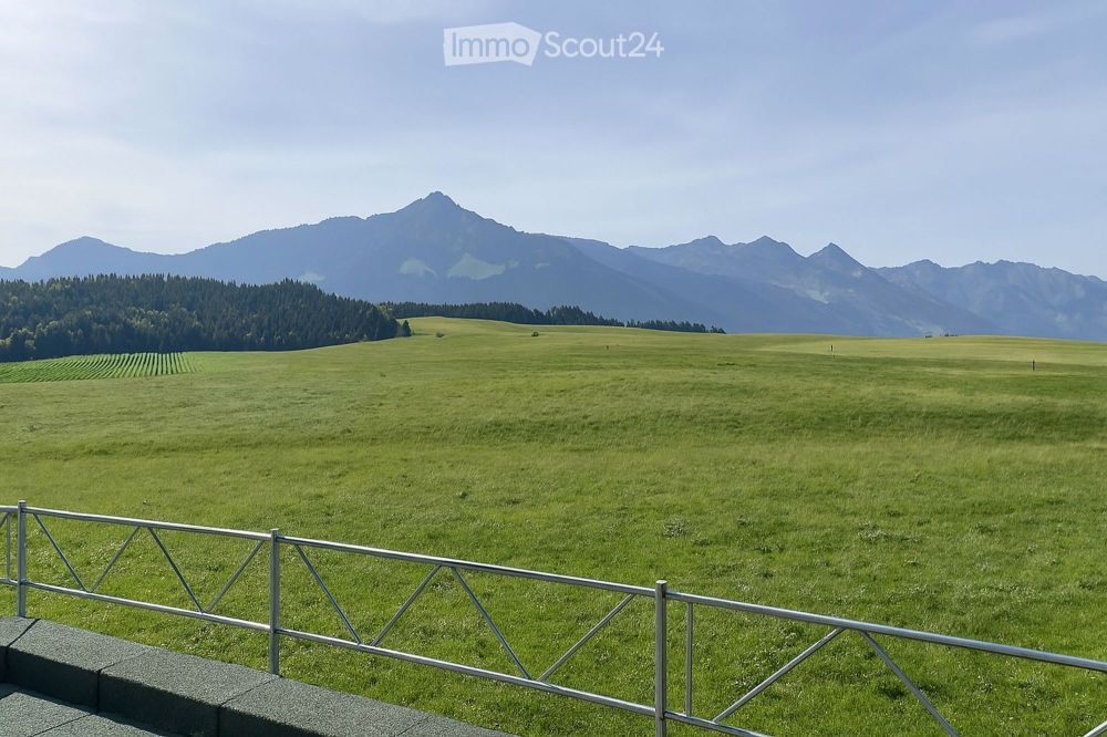 Prächtiges 5.5-Zimmer-Duplex-Neubau in Riaz mit atemberaubendem Blick - Bild 1