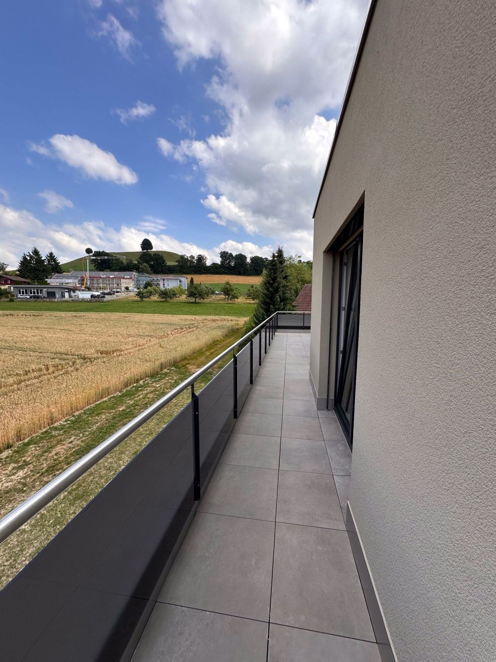 Moderne 4.5-Zimmer-Dachwohnung mit Panoramablick in Huttwil - Bild 9