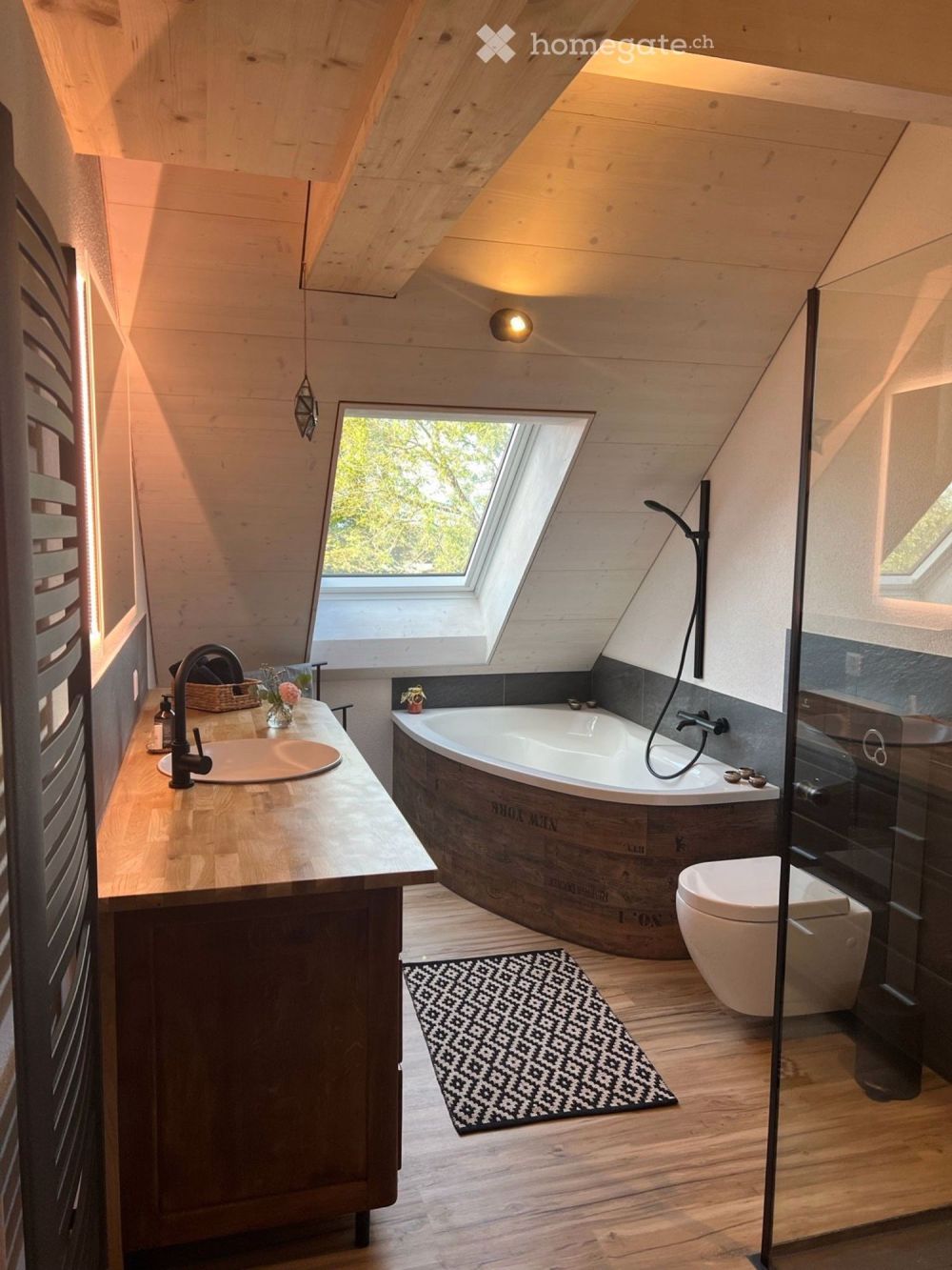 Fast neue, moderne Maisonette in historischem Bauernhaus nähe Murten - Bild 2