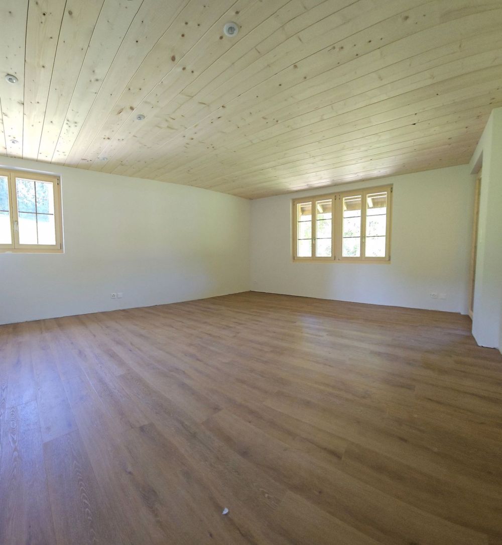 Neu renovierte Wohnung in charmantem Chalet zu vermieten - Bild 2