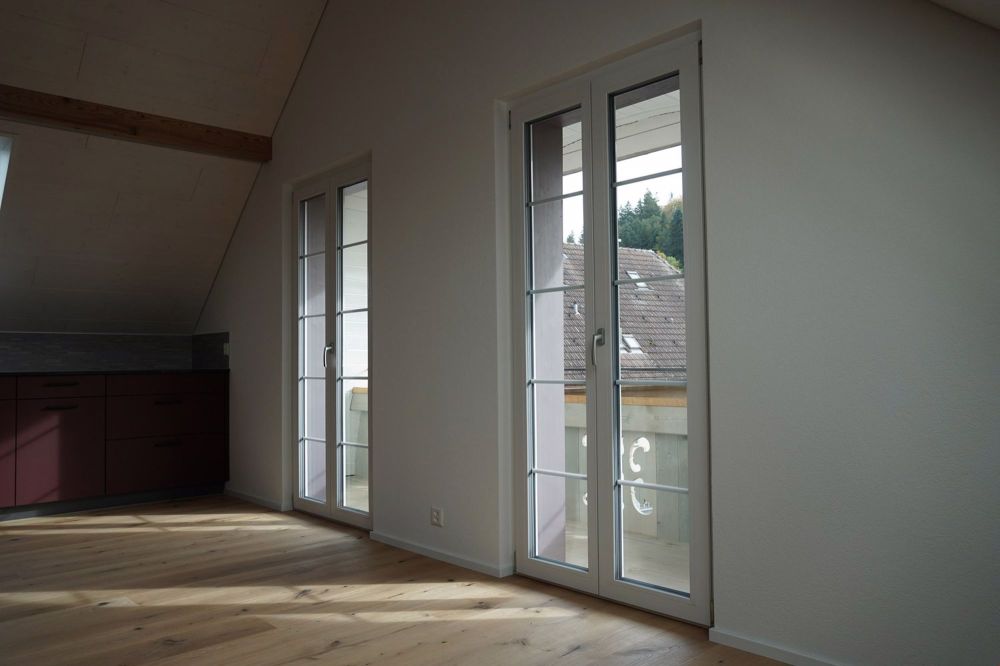 Dachwohnung neu renoviert - Bild 4
