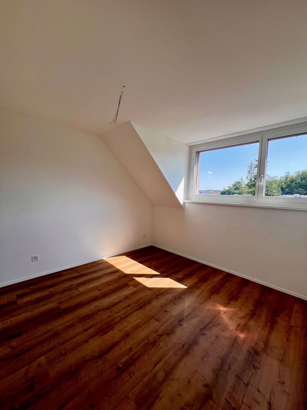 Erstvermietung - Wunderschöne Dachwohnung in Oberglatt! - Bild 6
