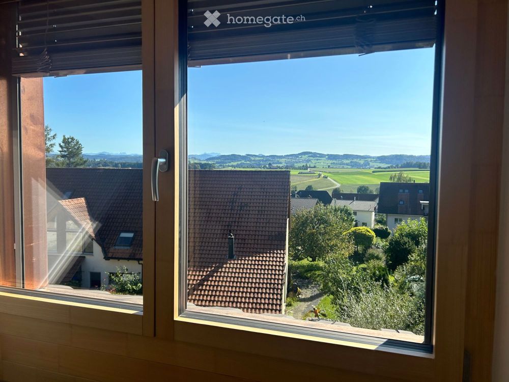Moderne 4.5-Zimmer-Dachwohnung mit Panoramablick in Stettfurt - Bild 11