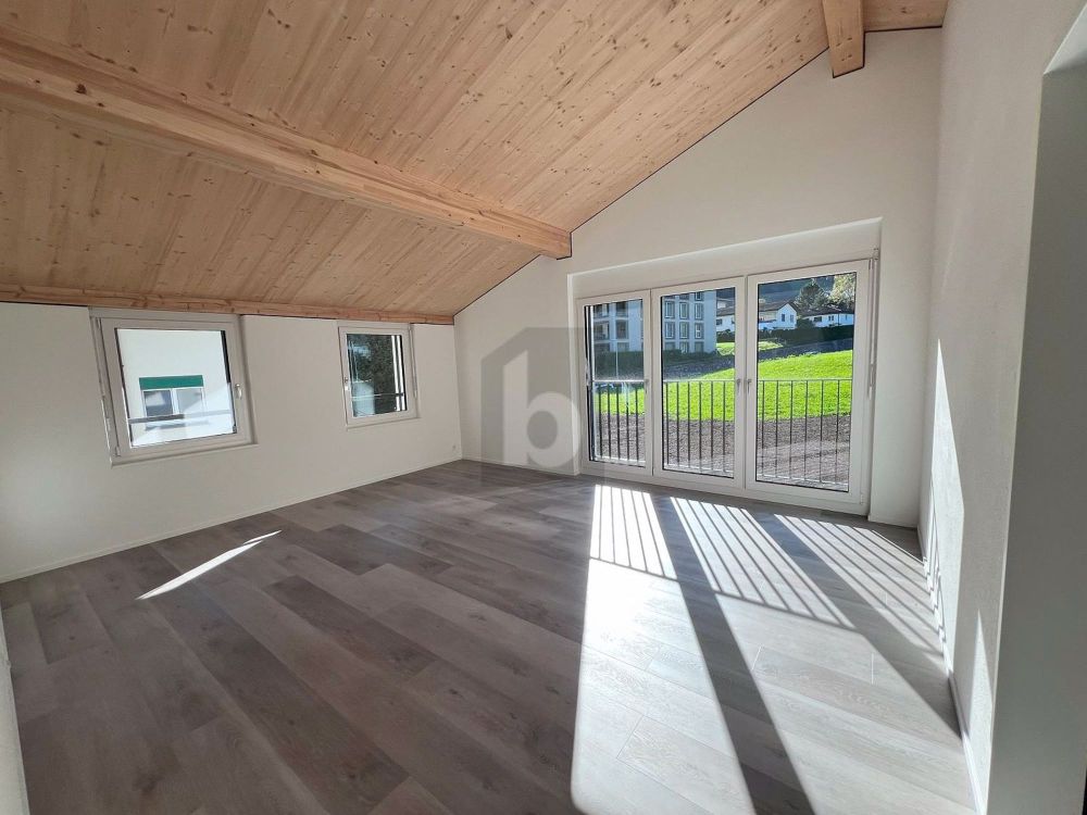 LICHTDURCHFLUTET UND RUHIG GELEGEN - Bild 2