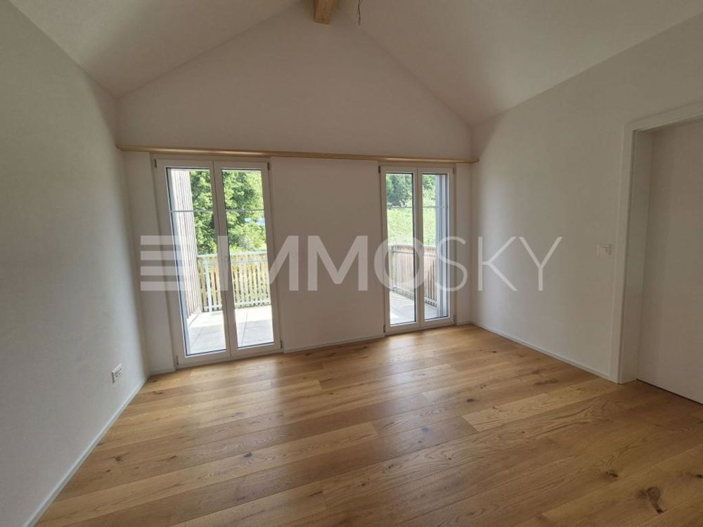 Wohnung | 9608, Ganterschwil - Bodentiefe Fenster und Ausgang zum Balkon