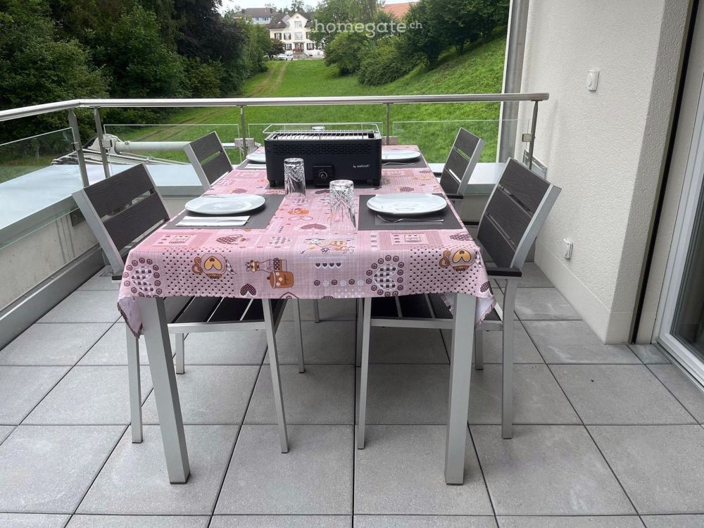 Moderne 2.5-Zimmer-Neubau-Wohnung mit Panorama-Balkon in Hombrechtikon - Bild 8