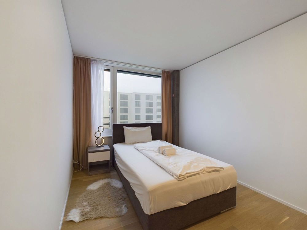 Moderne 5.5-Zimmer Wohnung in Neuhausen - Image 5