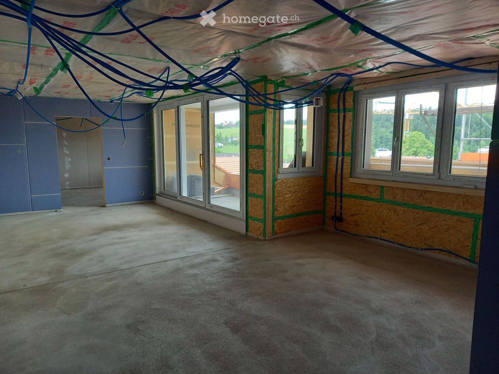 Moderne 2.5-Zimmer-Dachwohnung in Heimberg - Bild 2