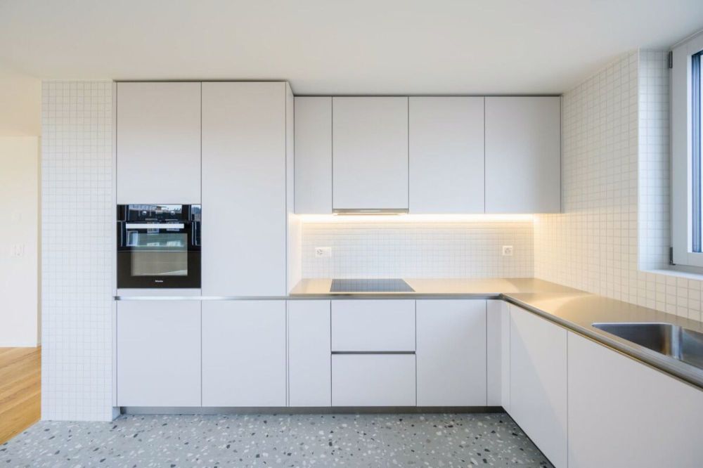 Magnifique appartement de 4.5 pièces entièrement neuf avec balcon-loggia - Bild 1