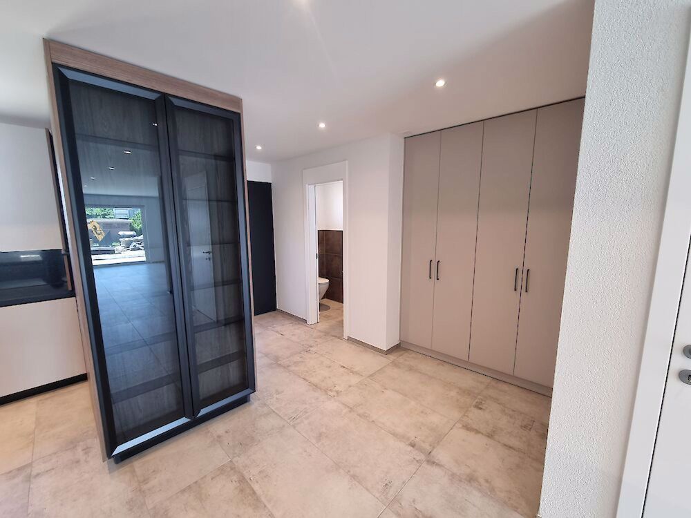 Modernes Reihenhaus in grüner Umgebung - Bild 4