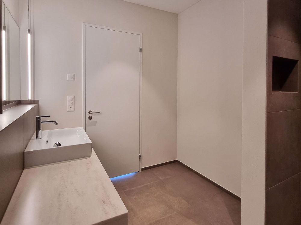 Terrassenwohnung an Top Panorama Lage mit unverbaubarer Berg- und Seesicht - Bild 13