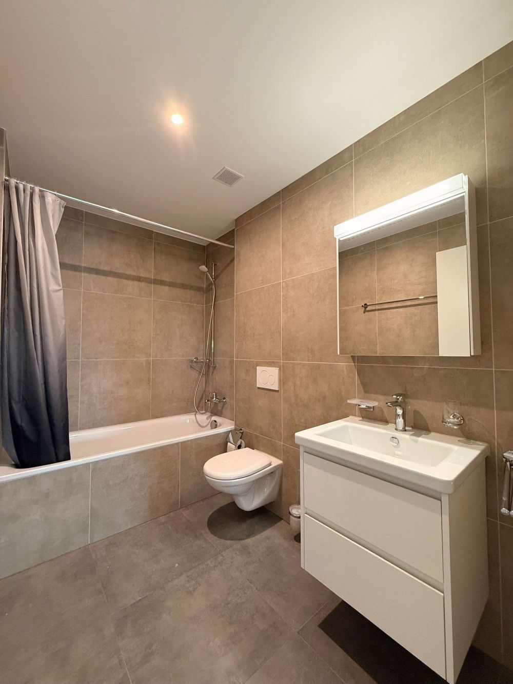Moderne Wohnung in Höri - Bild 7