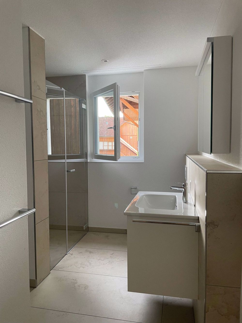 Erstbezug - 4.5-Zimmer-Wohnung mit Balkon - Bild 8