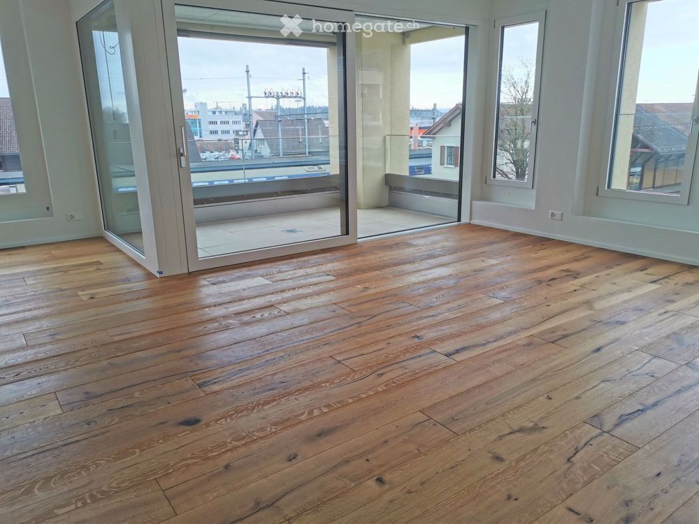 Moderne 3.5-Zimmer-Wohnung mit Panoramablick in Hinwil - Bild 1
