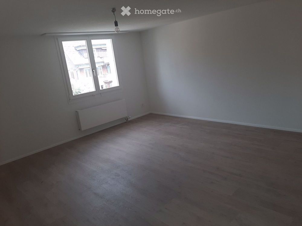 Charmante 2.5-Zimmer-Wohnungen im Dorfkern Einsiedeln mit grosser Terrasse - Bild 6