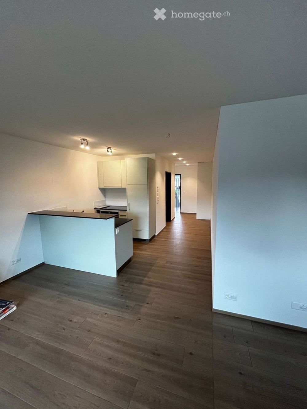 Moderne 1.5-Zimmer-Neubau-Wohnung mit Balkon und Bergblick in Sarnen - Bild 2