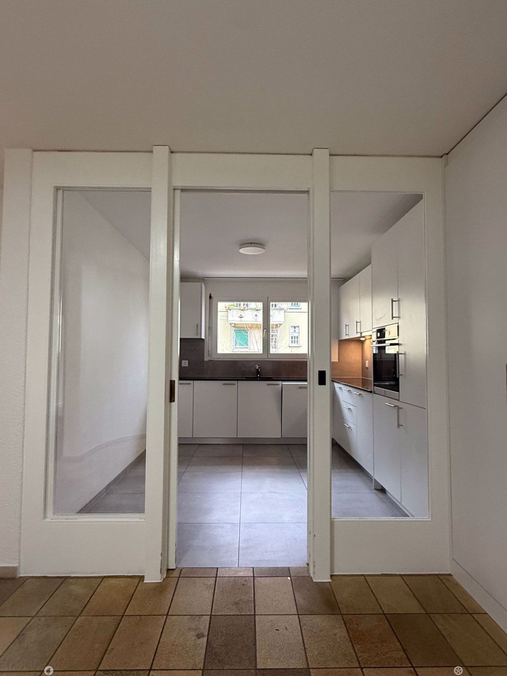 ?? Moderne 4.5-Zimmerwohnung mit Stil, 2 Balkonen & Cheminée – Zentrum Biel, Dufourstrasse 69 - Bild 5