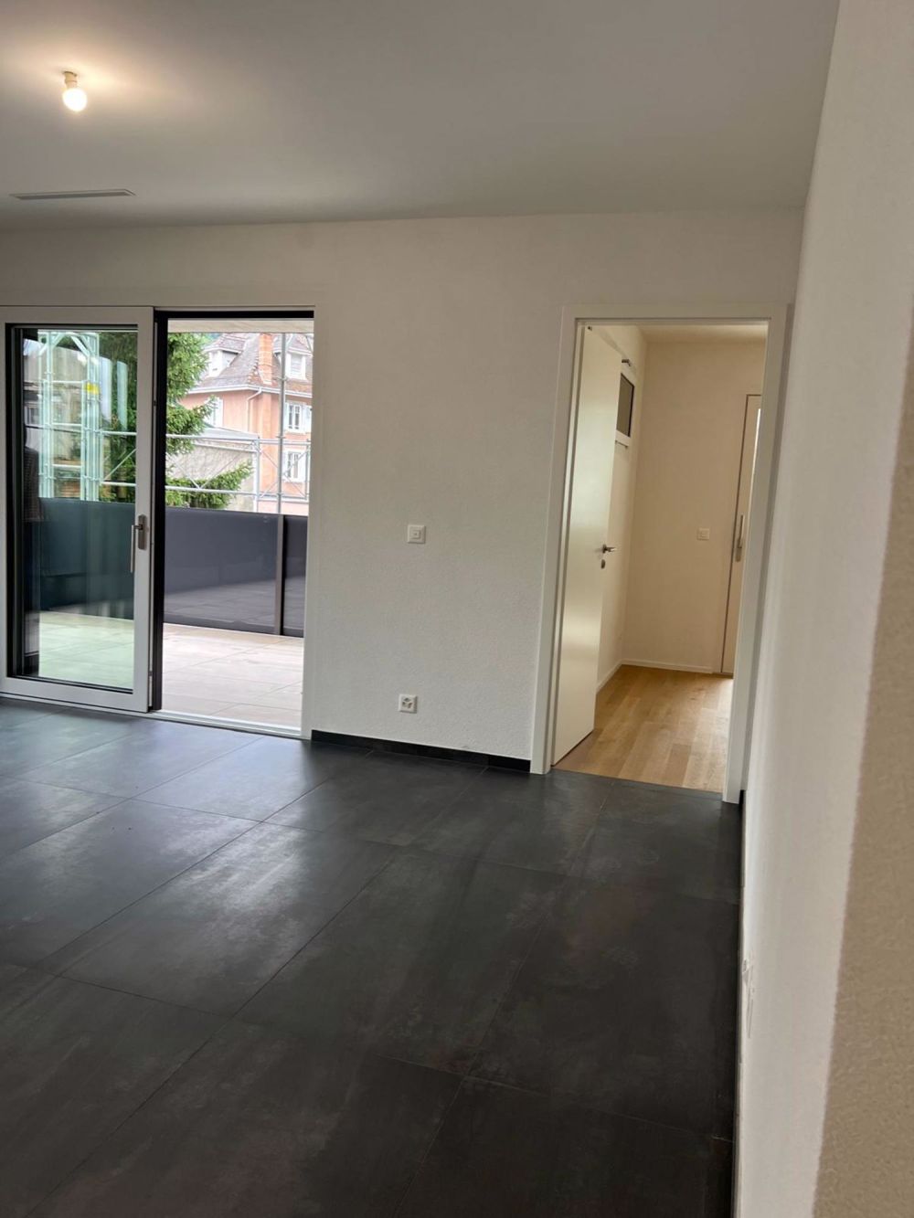 Neue 2.5-Zimmer-Wohnung zur Miete mit Balkon in Martigny - Bild 10