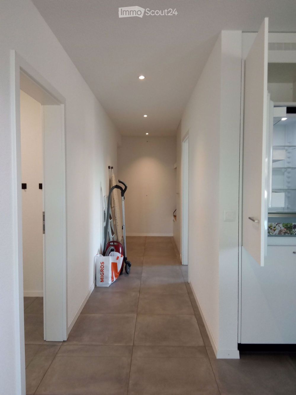 Moderne 3.5-Zimmer-Wohnung im Eigentumsstandard, Dorfstrasse 6, Ins - Bild 2