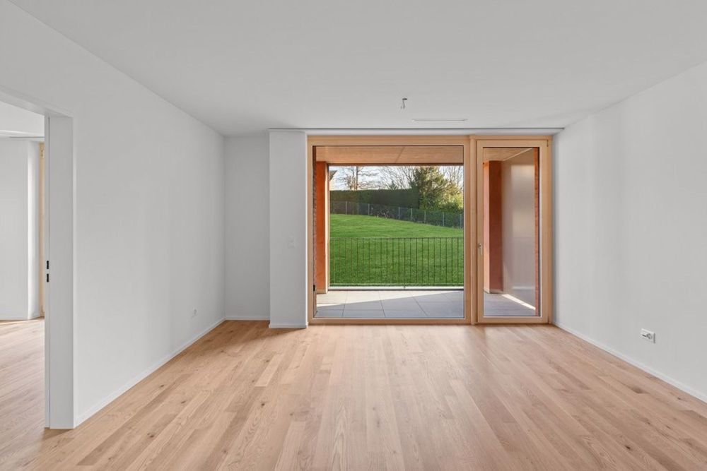 Erstvermietung - Ihr neues Zuhause im Wolfganghof Süd - _DSC2558Rasen.jpg