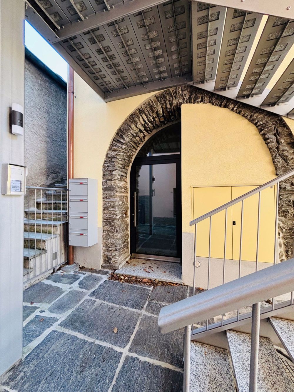 Modernes Duplex mit 2.5 Zimmern in Roveredo - Bild 12