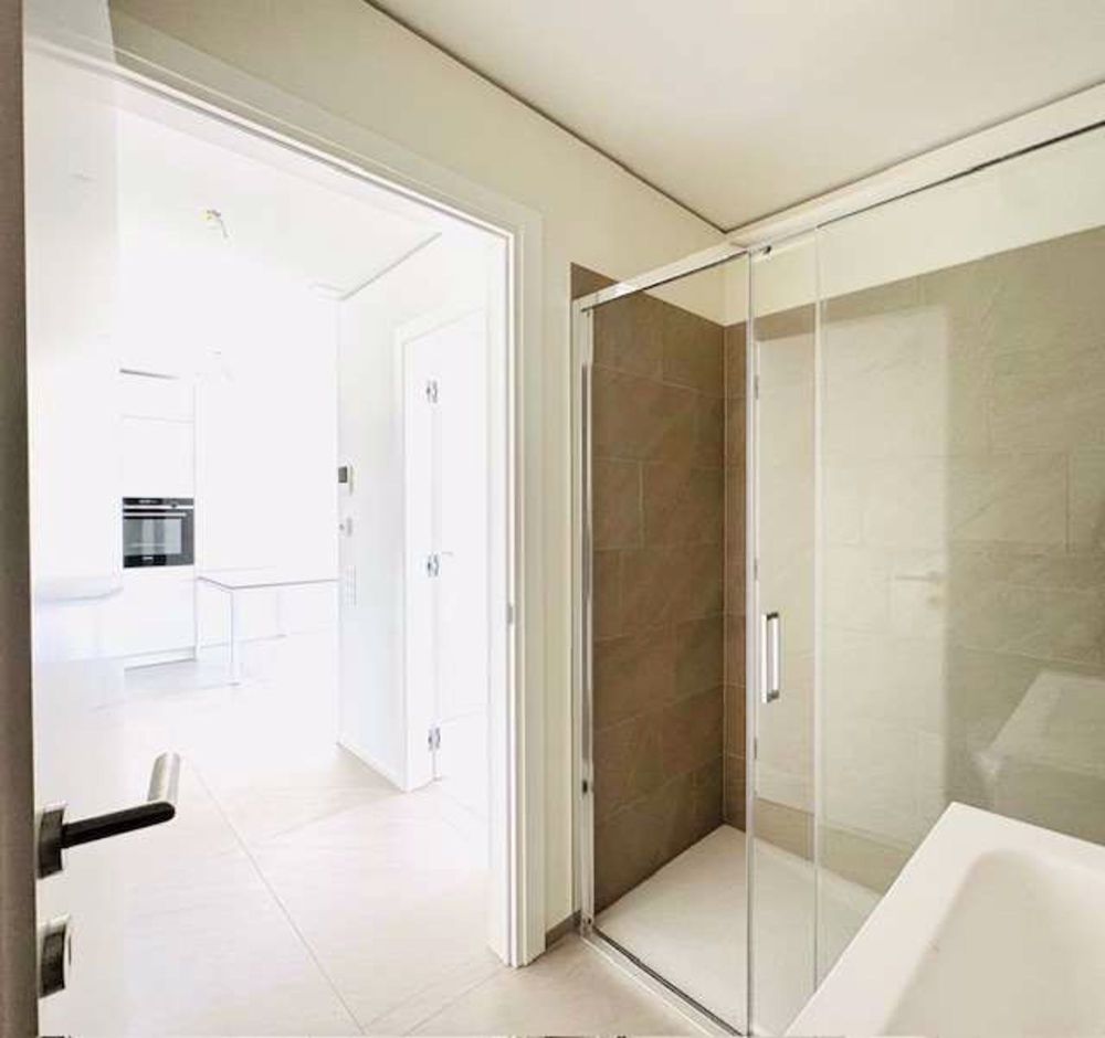 Prestigöses und neues 2.5-Zimmer-Wohnung zur Miete mit bezauberndem Seeblick in Bioggi - Bild 5