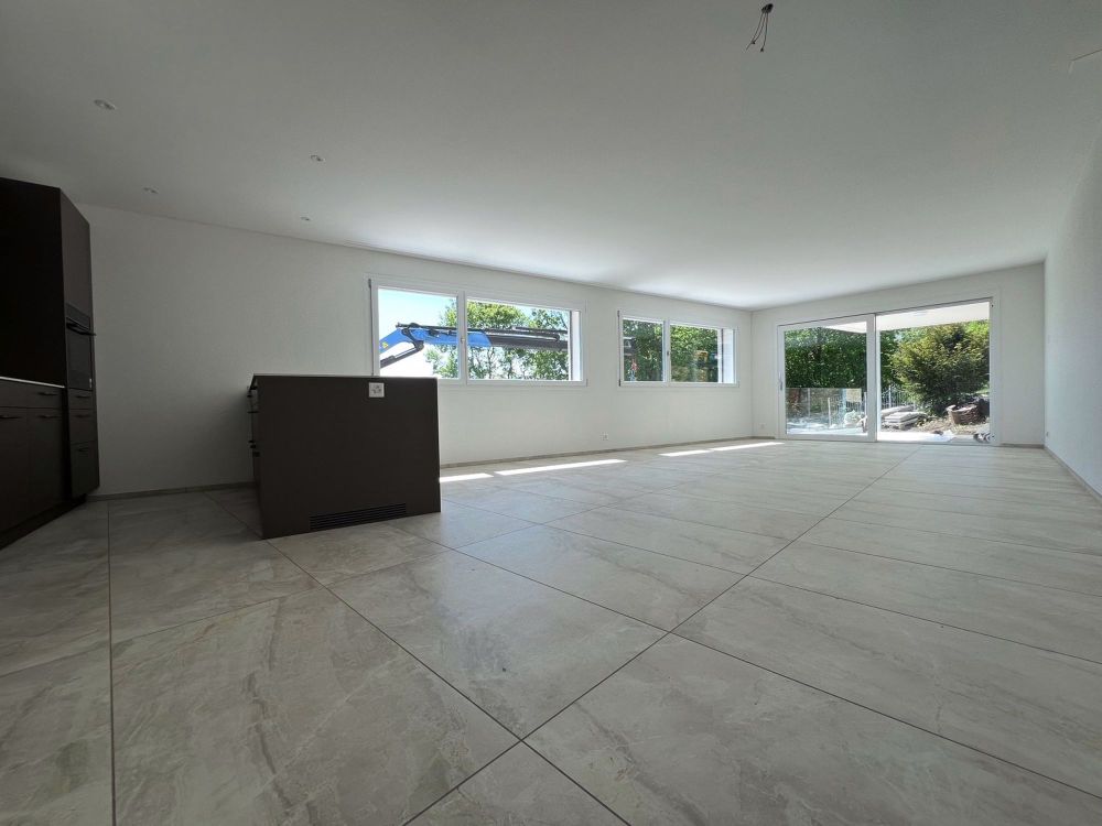 105 m2 3.5-Zimmerwohnung mit Terrasse und Balkon - Bild 8