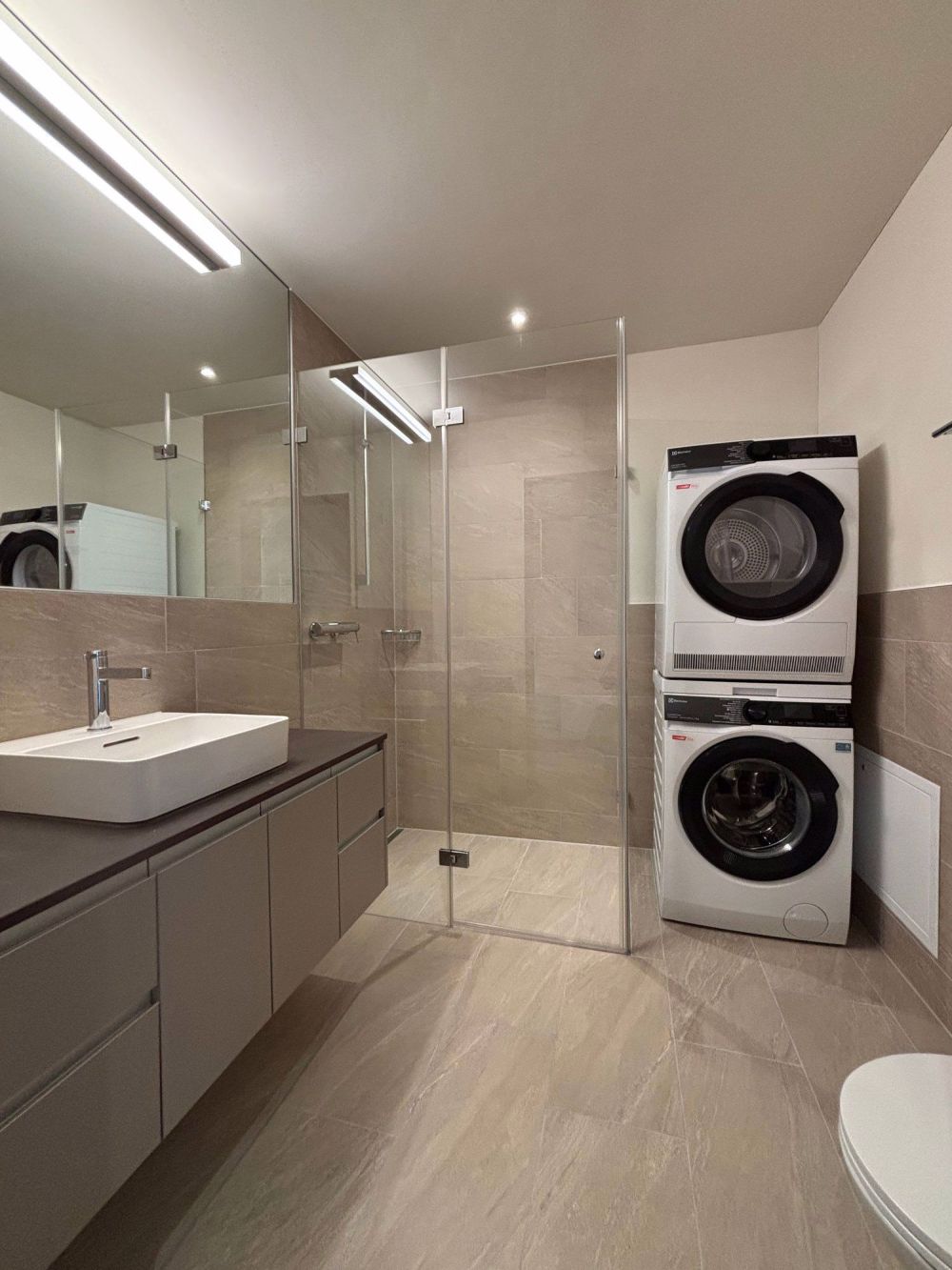 Neubau 3.5 Zimmer-Attika-Wohnung mit zwei Terrassen und Blick in die Natur - Bild 13