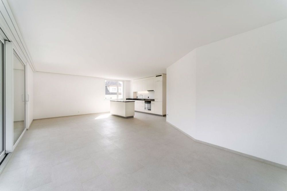 Grosszügige und helle 4-Zimmer-Wohnung zur Miete in Weiningen - Bild 9