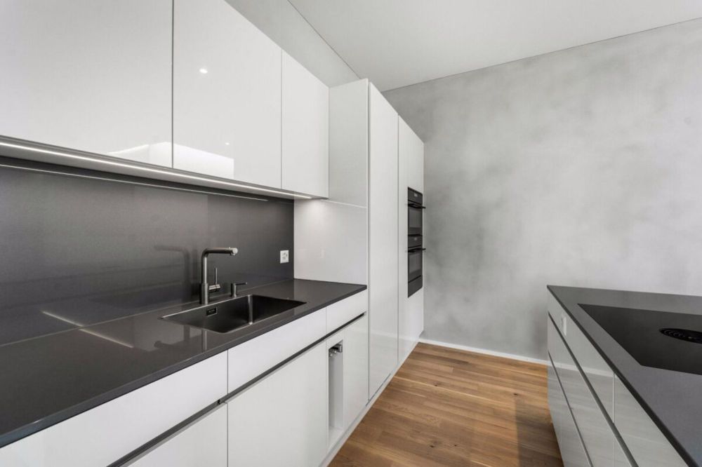 Neubauwohnung mit beeindruckender Raumhöhe und exklusivem Dachgarten - Bild 2