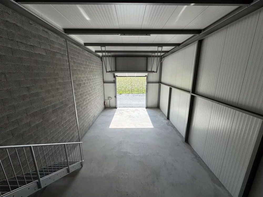 Halle Les Vergers Saxon Nähe der A9 - Bild 3