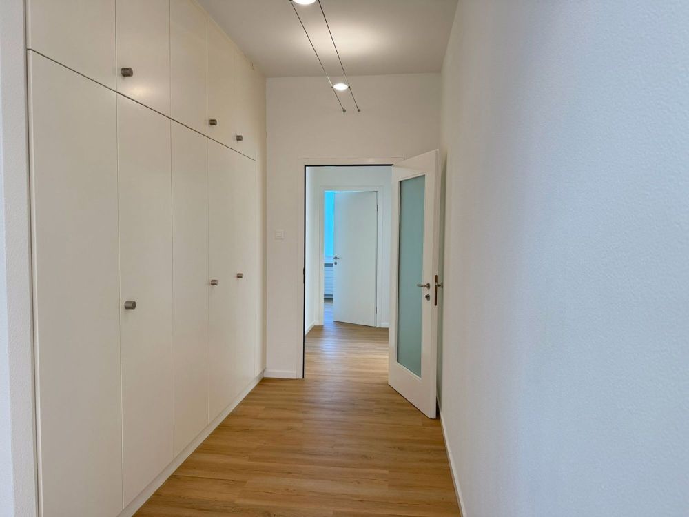 Modernes 4.5-Zimmer-Apartment mit Balkon in Bellinzona - Bild 7