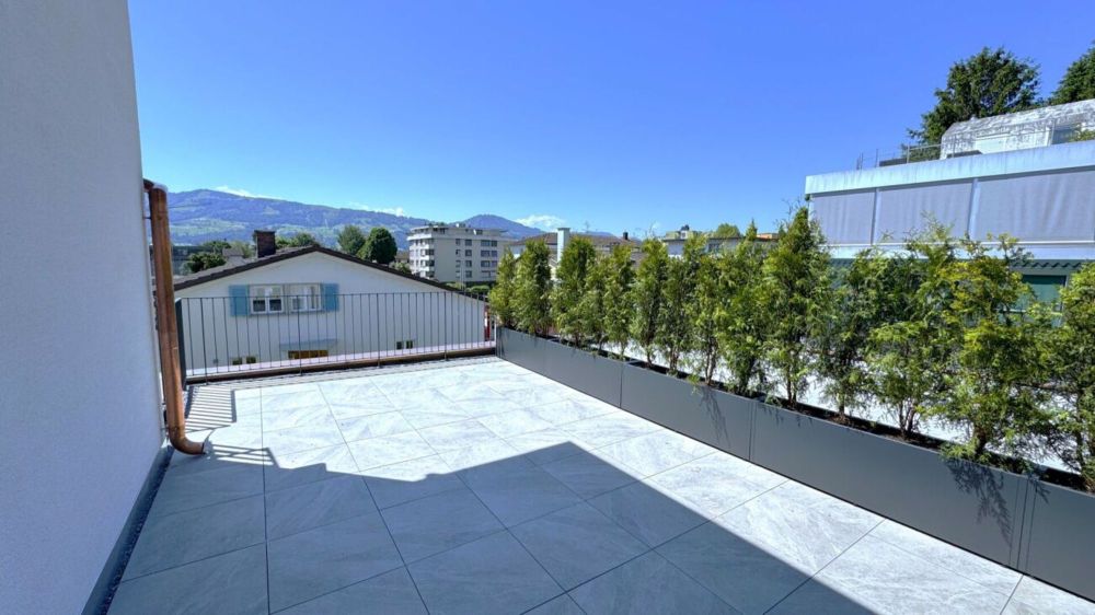 Erstbezug Moderne 3.0 Wohnung mit eigene Terrasse Aussicht auf den Bergen ! - Bild 13